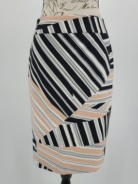 Nine West Geometric Pencil Skirt In Black And Petal Size 6